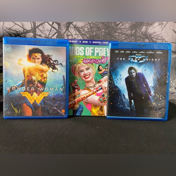 DC Blu-ray Triple Feature - Picture 1 of 1